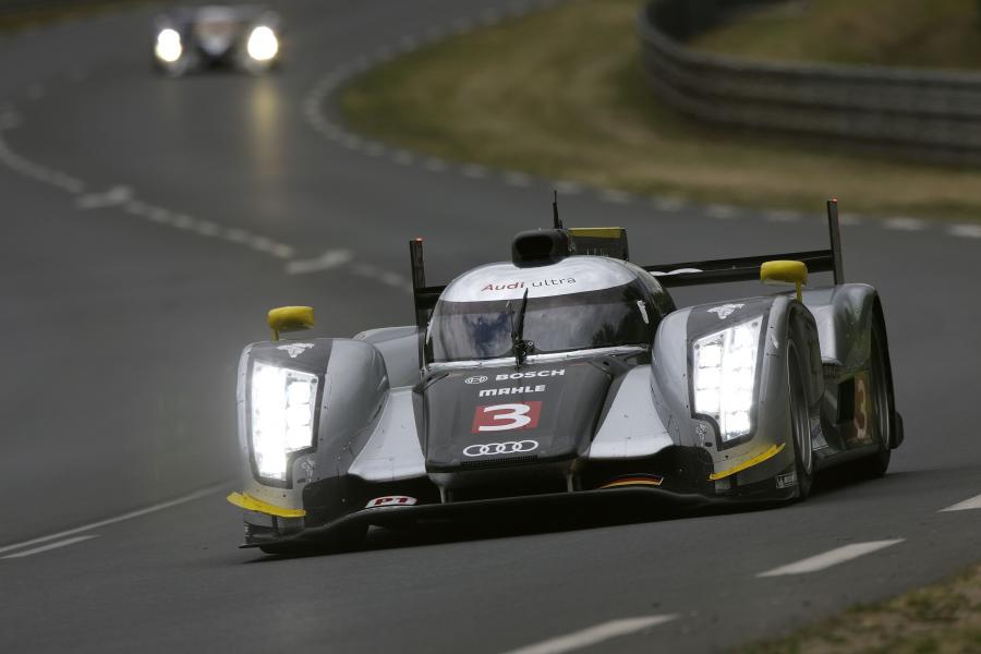  Audi R18 TDI Ultra Le Mans 24hr 2011 года  (фото 60 из 108)